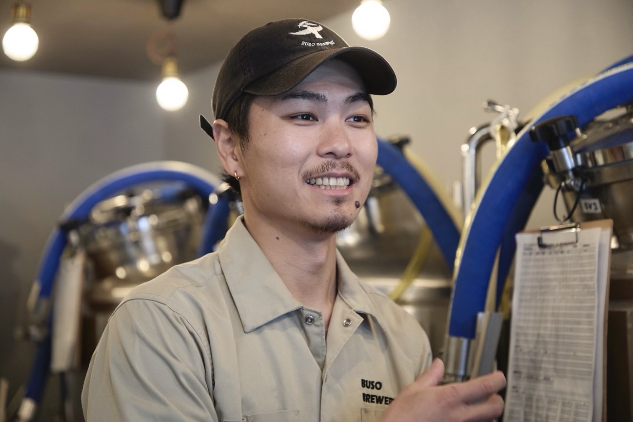 今福亮輔氏