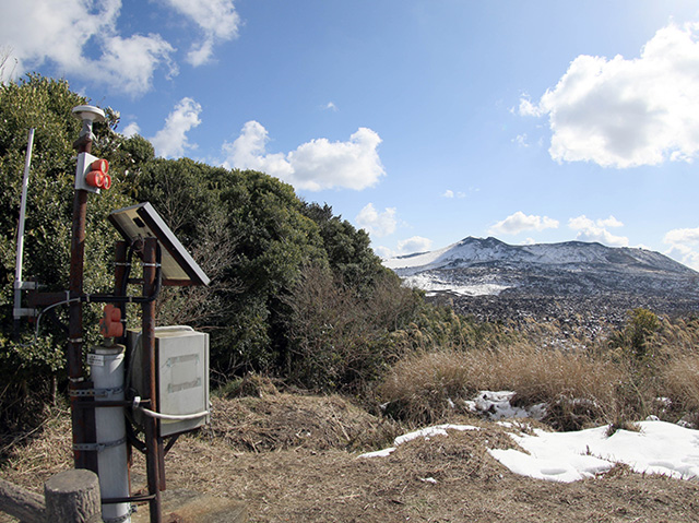 火山観測機器