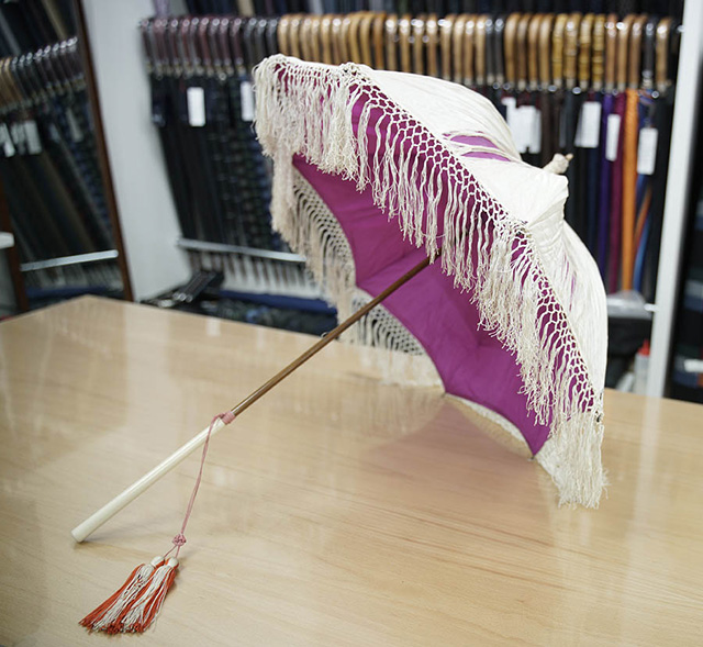 明治時代の「仙女香」ブランドの傘